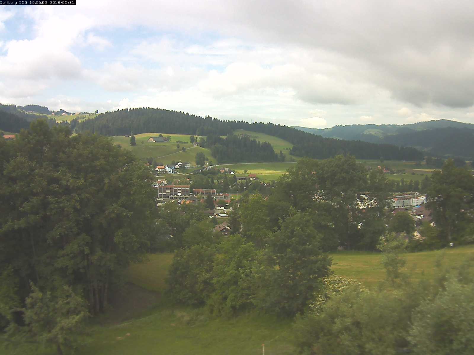 Webcam-Bild: Aussicht vom Dorfberg in Langnau 20180531-100601