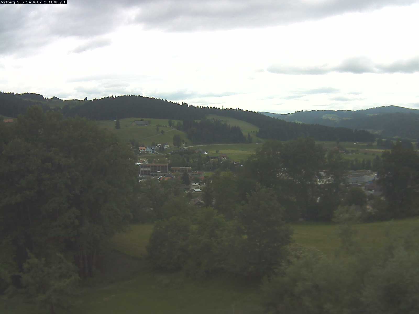 Webcam-Bild: Aussicht vom Dorfberg in Langnau 20180531-140601