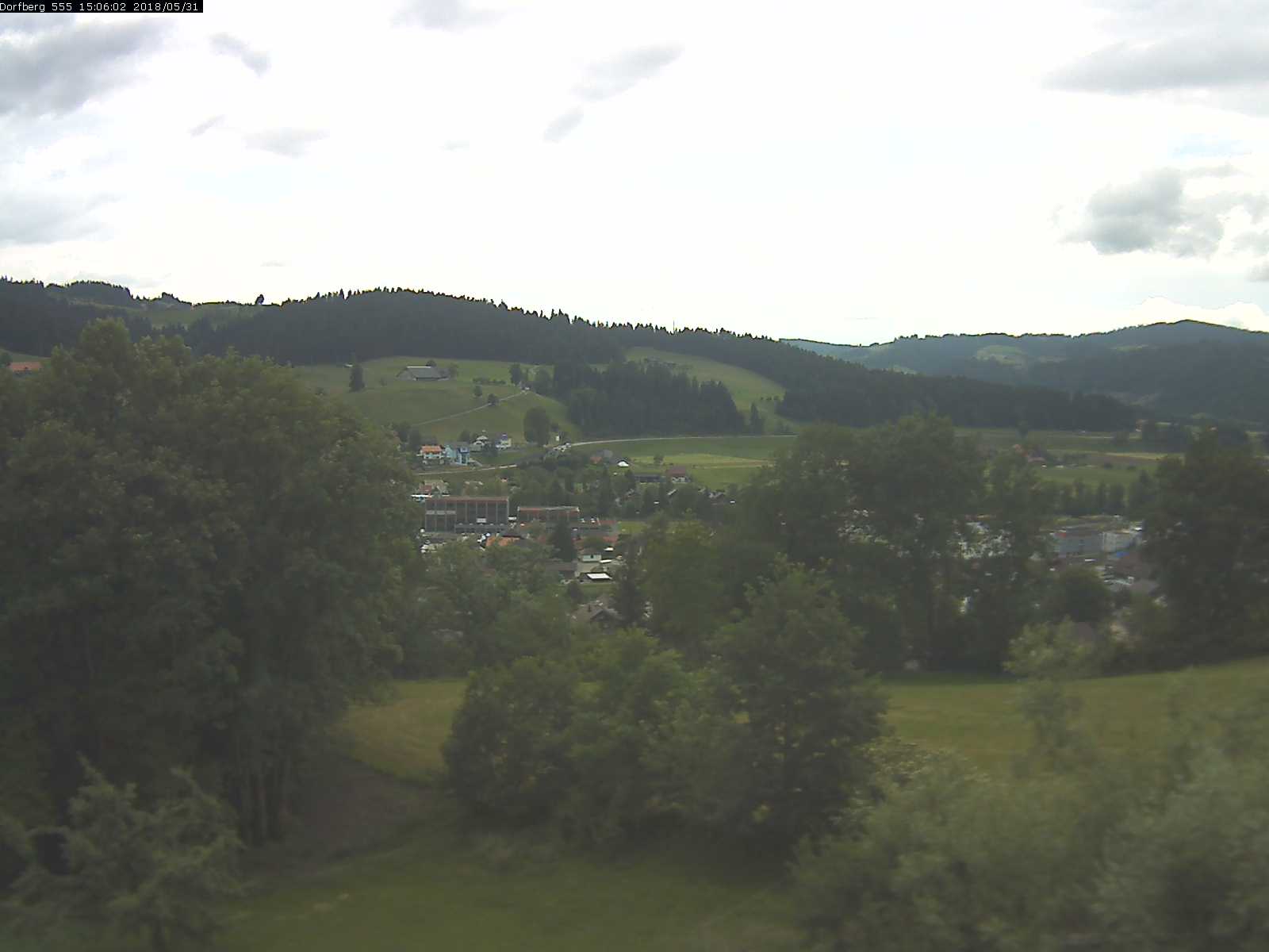 Webcam-Bild: Aussicht vom Dorfberg in Langnau 20180531-150601