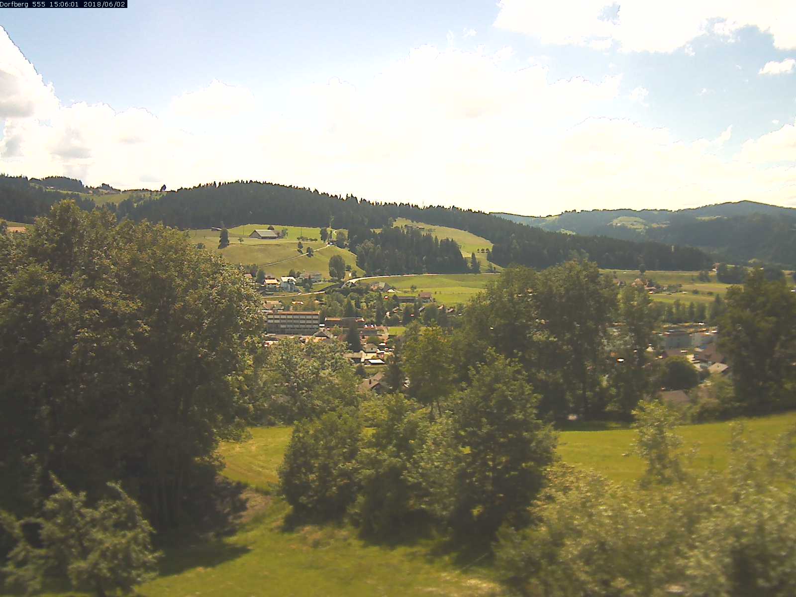 Webcam-Bild: Aussicht vom Dorfberg in Langnau 20180602-150601