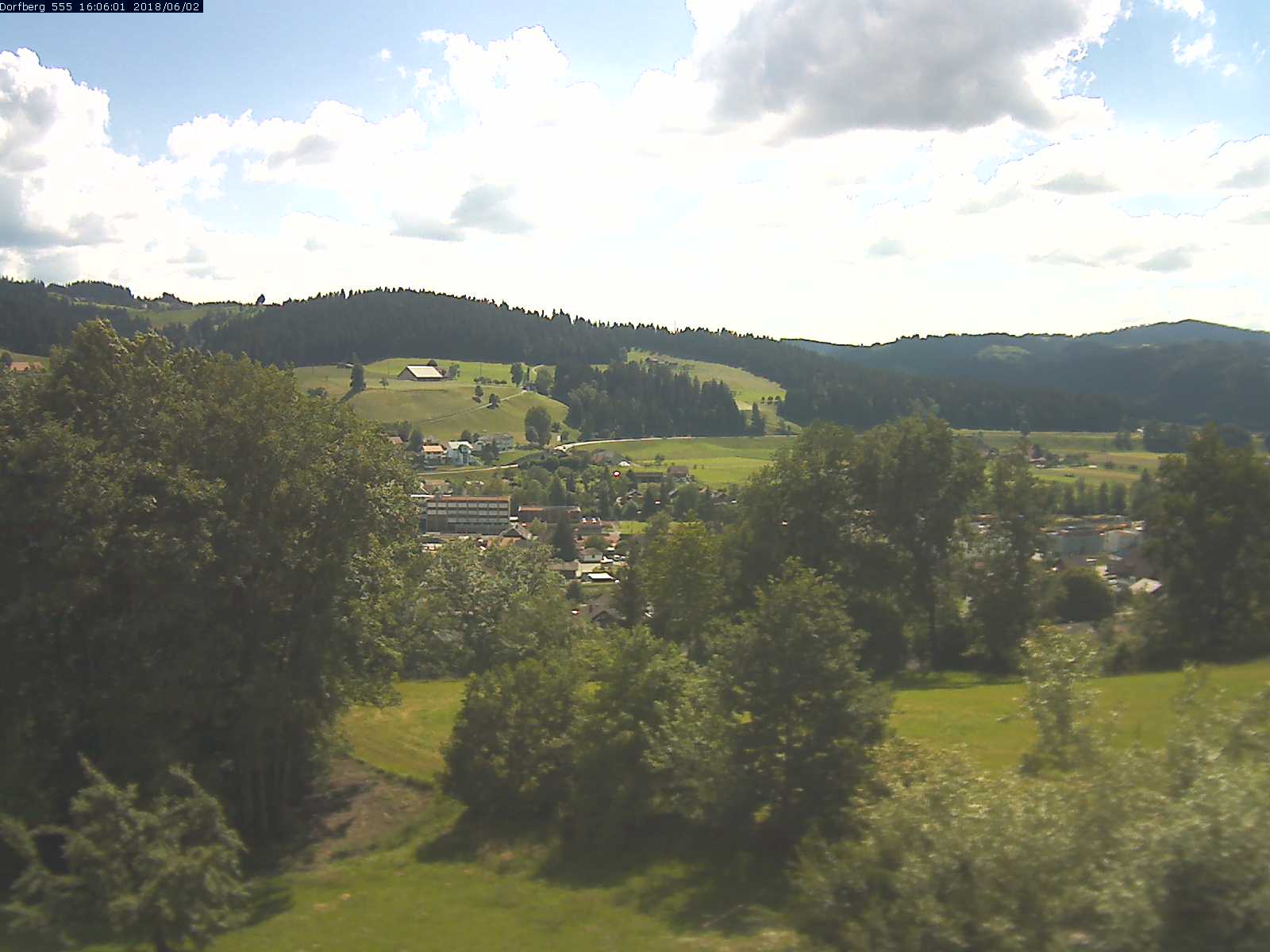 Webcam-Bild: Aussicht vom Dorfberg in Langnau 20180602-160601