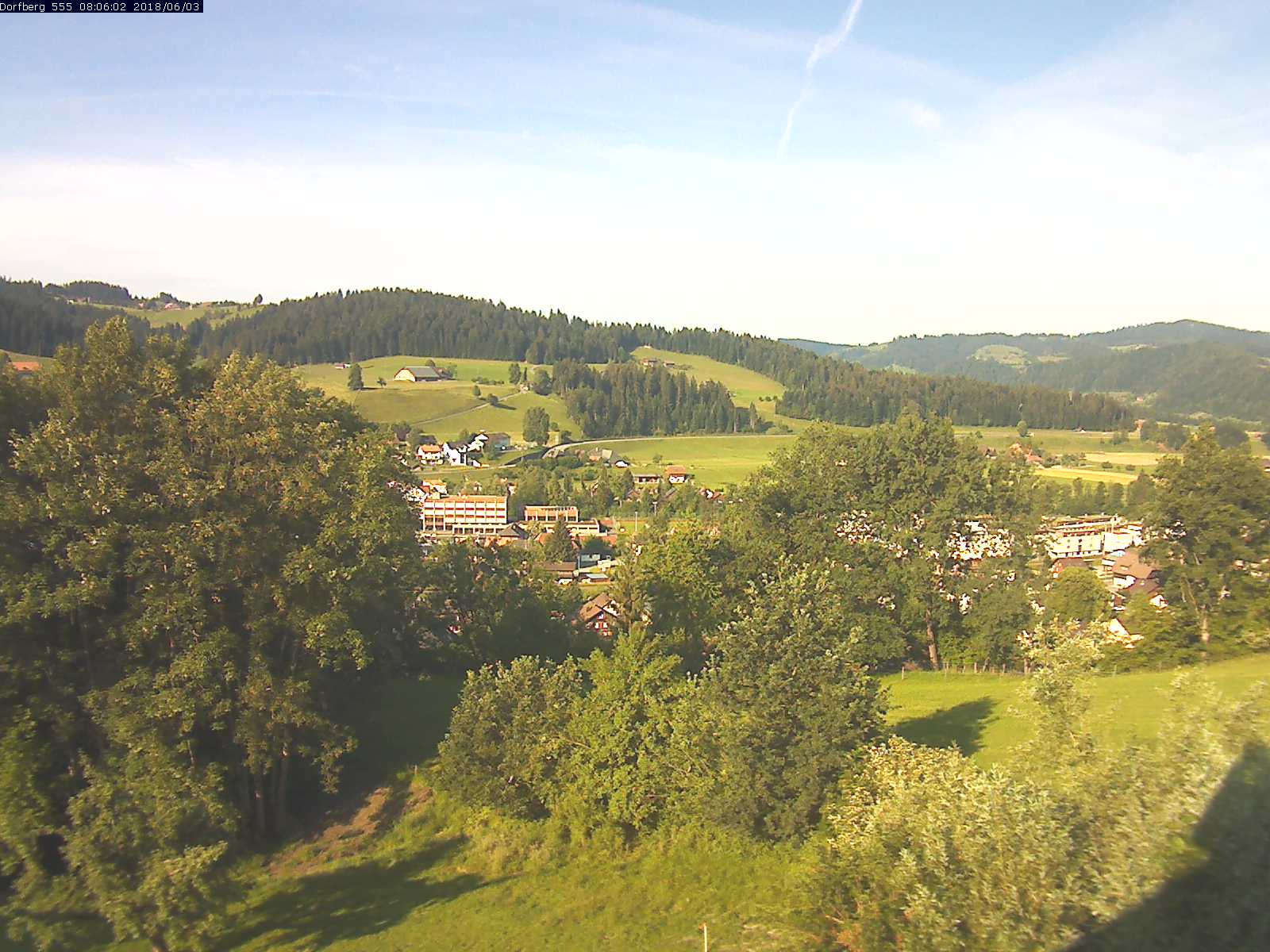 Webcam-Bild: Aussicht vom Dorfberg in Langnau 20180603-080601