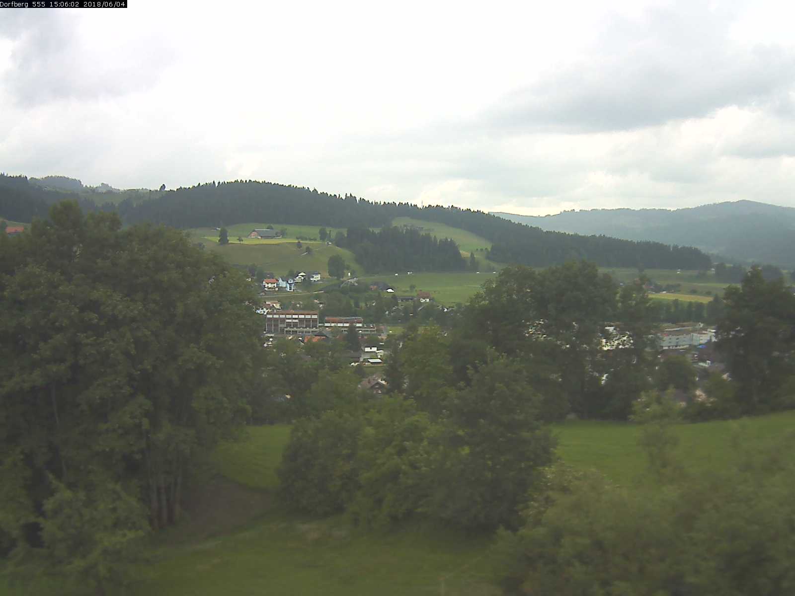 Webcam-Bild: Aussicht vom Dorfberg in Langnau 20180604-150601