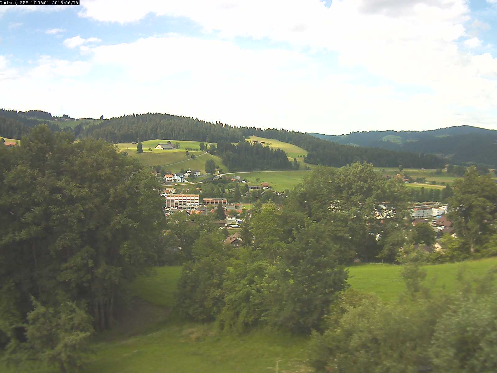 Webcam-Bild: Aussicht vom Dorfberg in Langnau 20180606-100601
