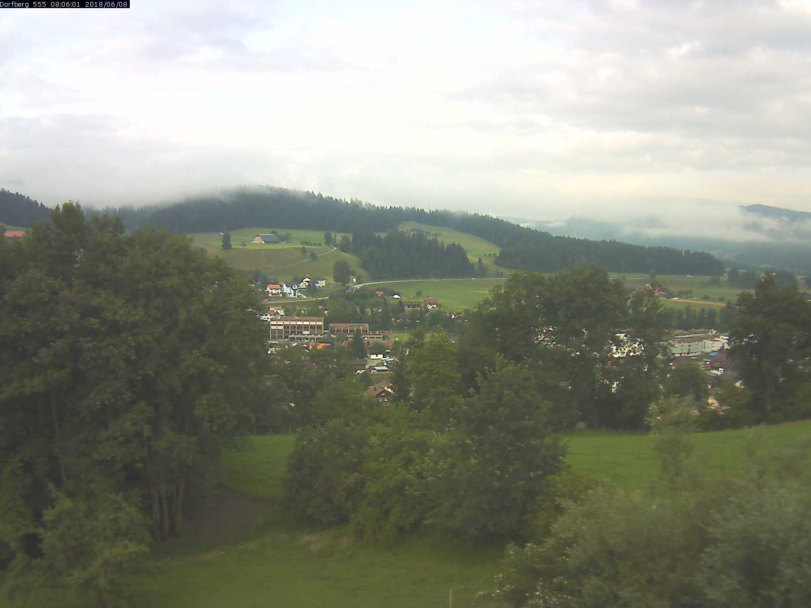 Webcam-Bild: Aussicht vom Dorfberg in Langnau 20180608-080601