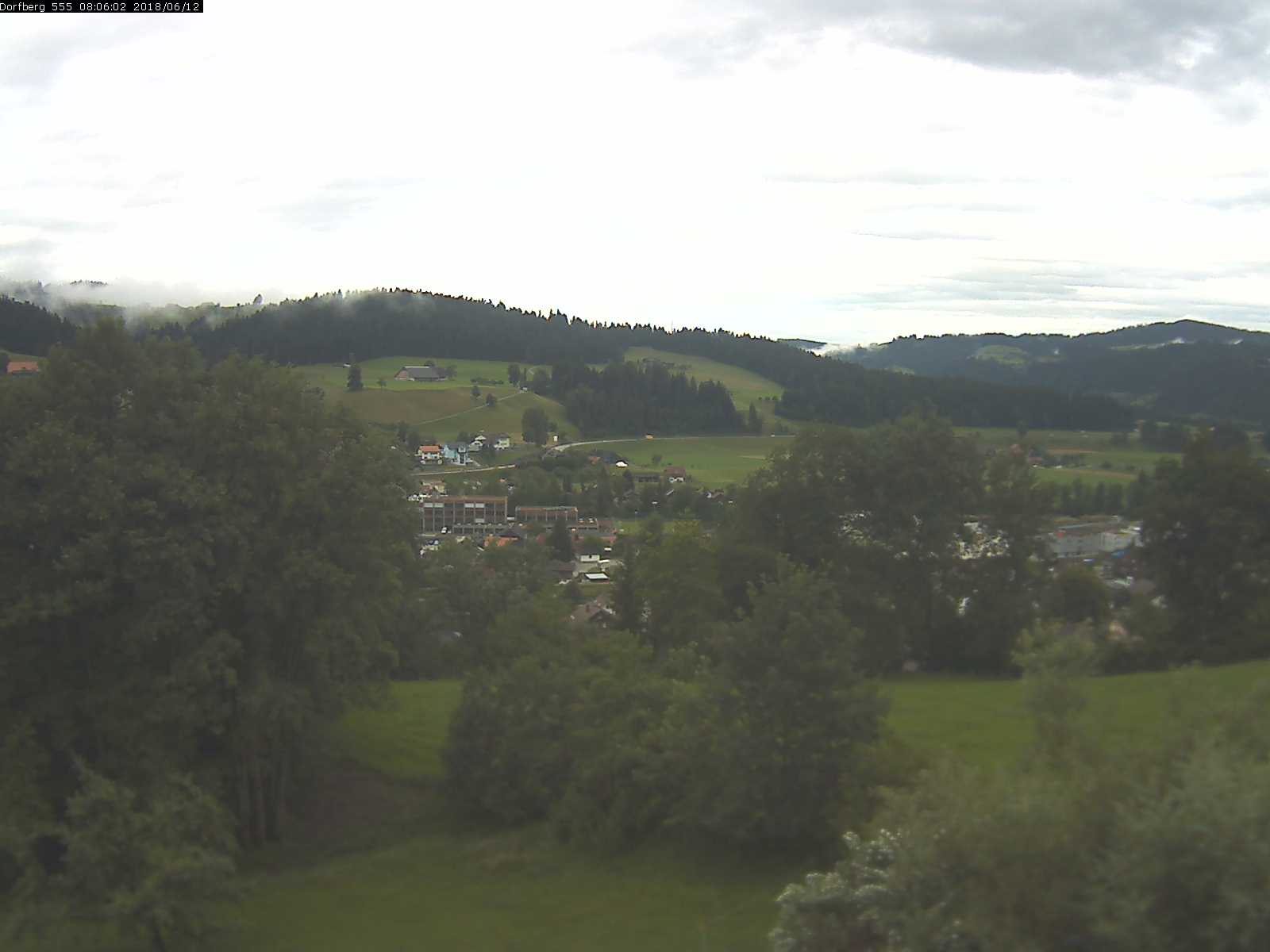 Webcam-Bild: Aussicht vom Dorfberg in Langnau 20180612-080601