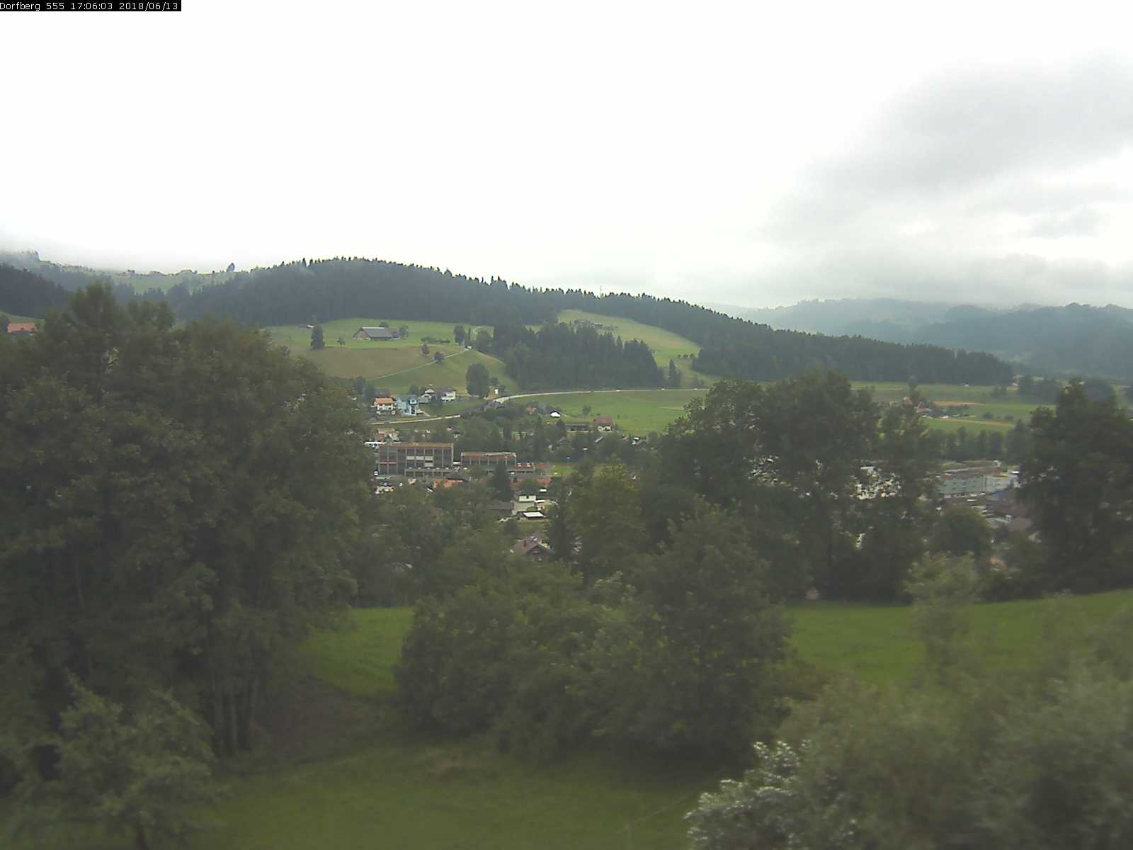 Webcam-Bild: Aussicht vom Dorfberg in Langnau 20180613-170601