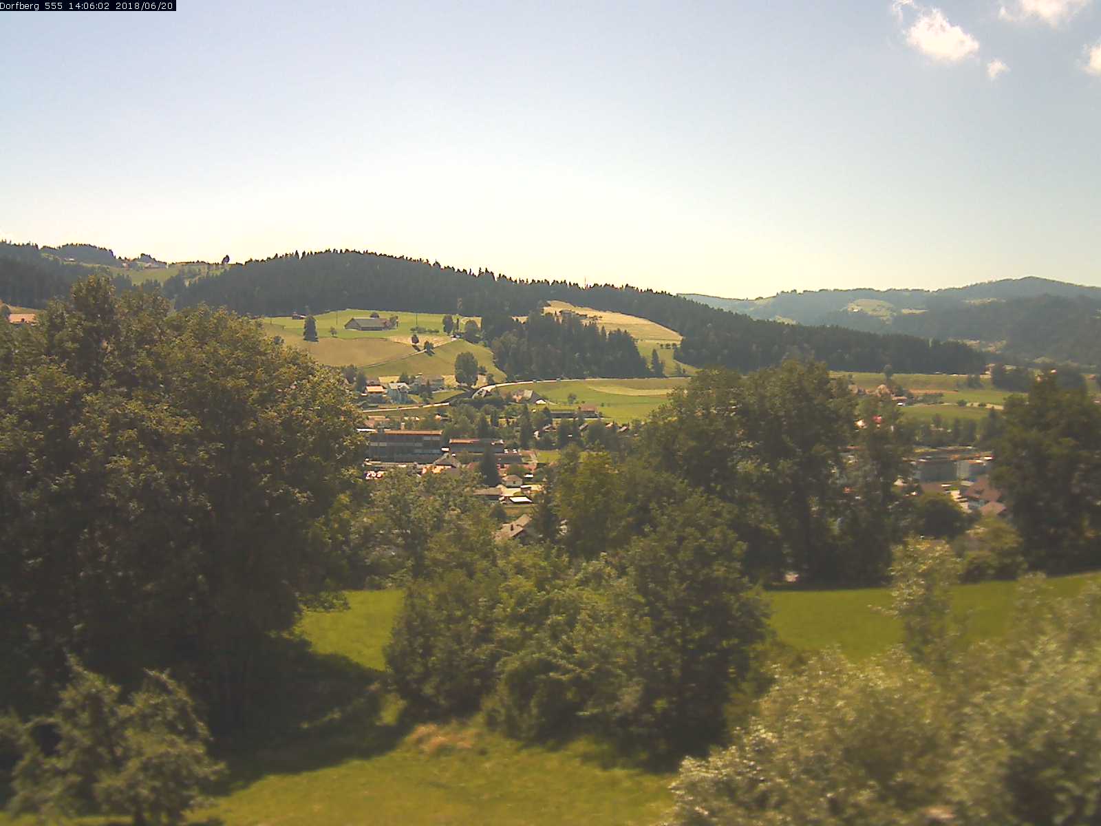 Webcam-Bild: Aussicht vom Dorfberg in Langnau 20180620-140601