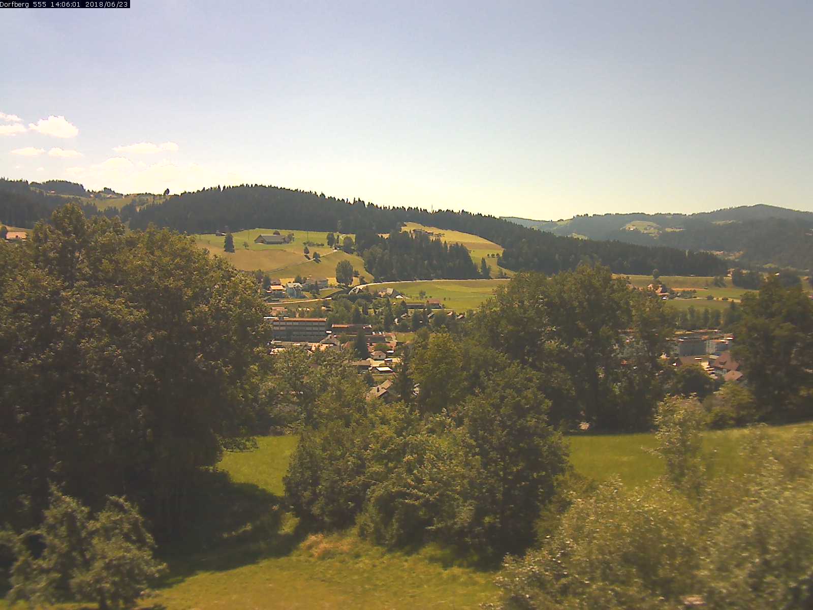 Webcam-Bild: Aussicht vom Dorfberg in Langnau 20180623-140601