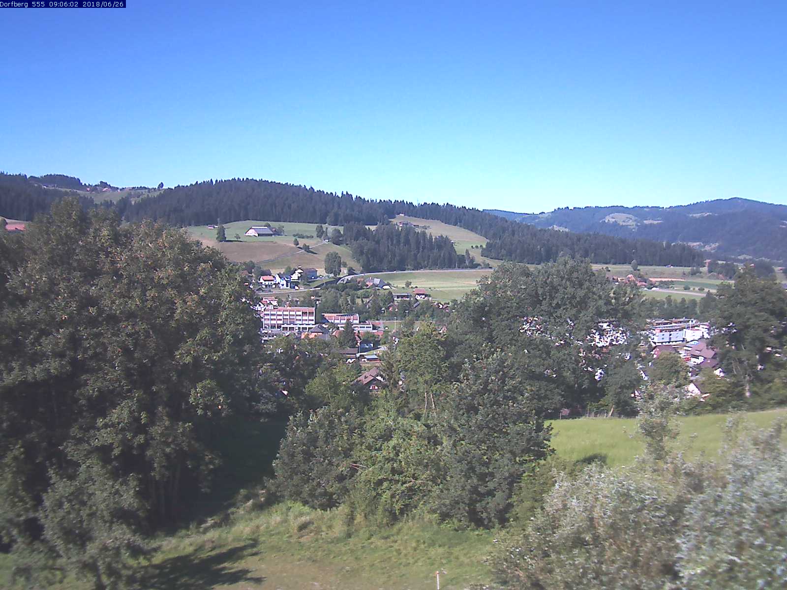 Webcam-Bild: Aussicht vom Dorfberg in Langnau 20180626-090601
