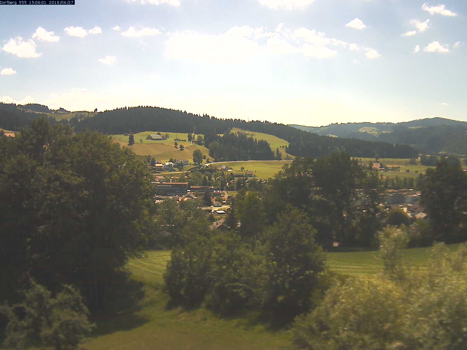 Webcam-Bild: Aussicht vom Dorfberg in Langnau 20180627-150601