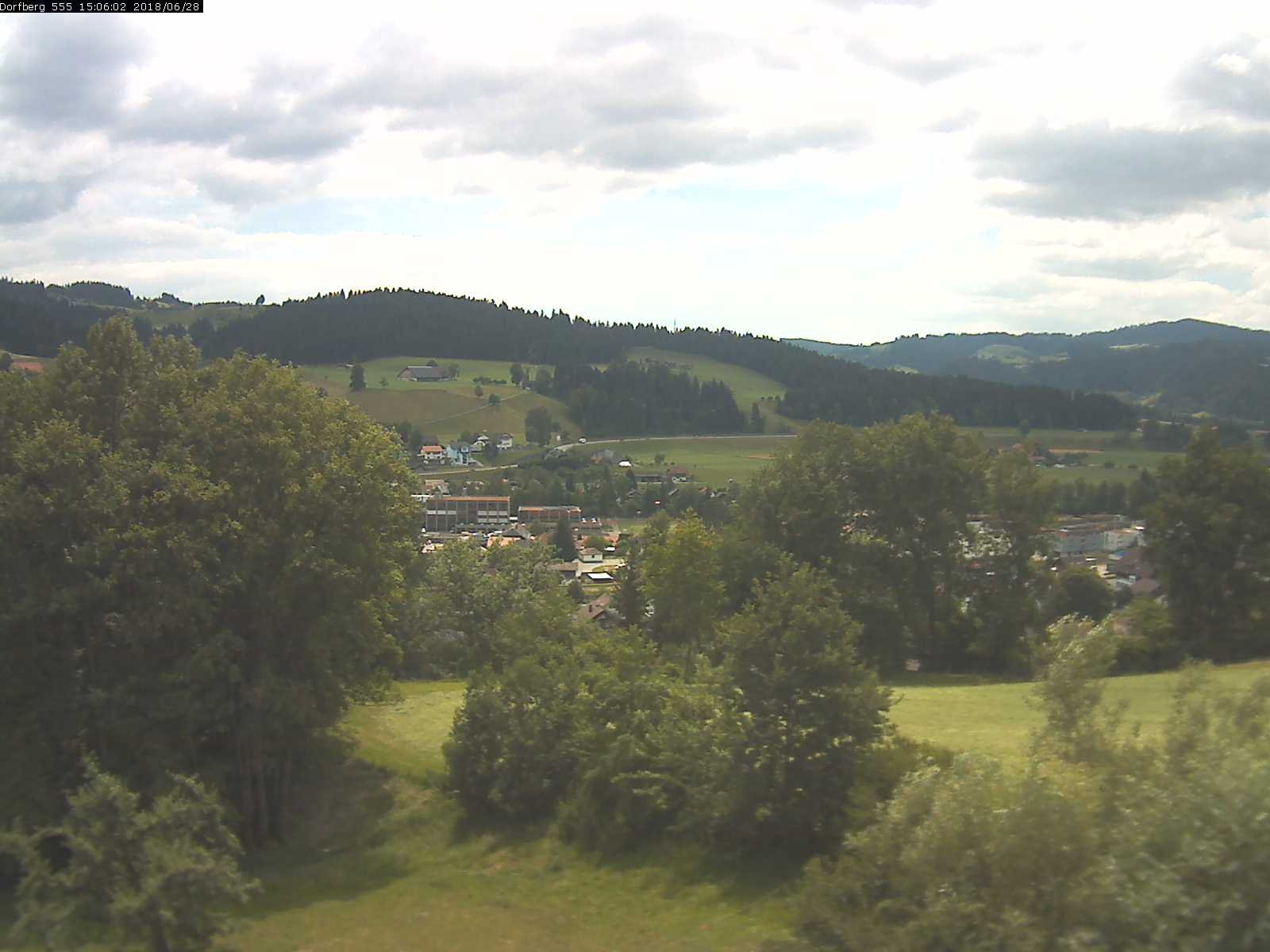 Webcam-Bild: Aussicht vom Dorfberg in Langnau 20180628-150601