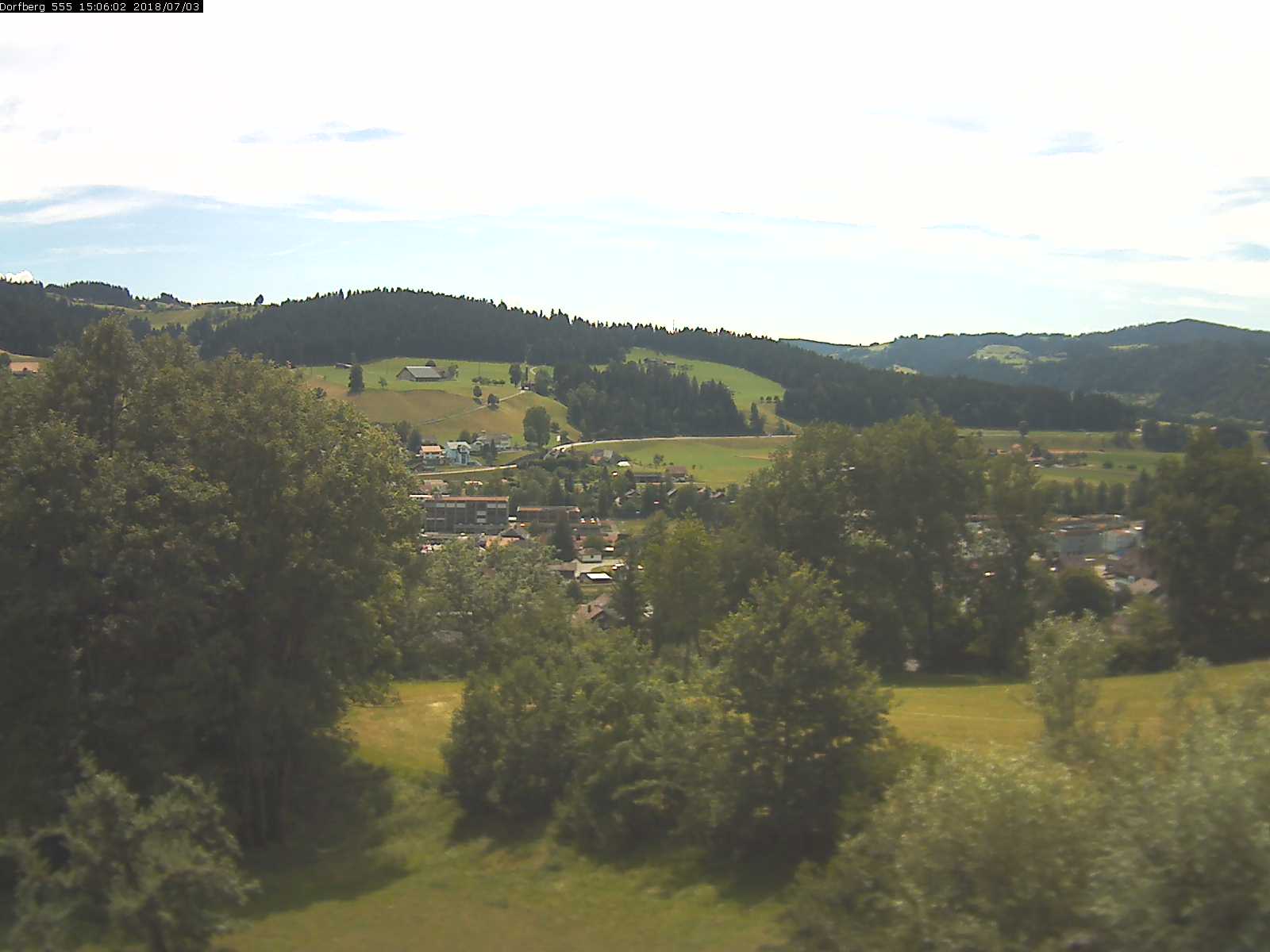 Webcam-Bild: Aussicht vom Dorfberg in Langnau 20180703-150601