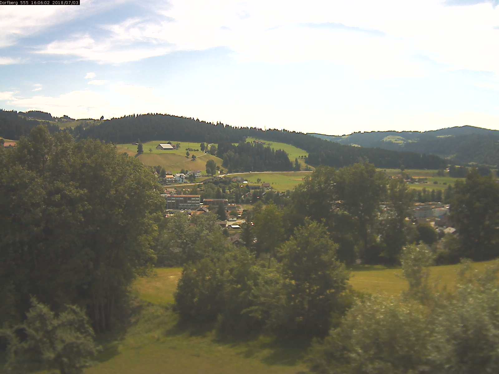 Webcam-Bild: Aussicht vom Dorfberg in Langnau 20180703-160601