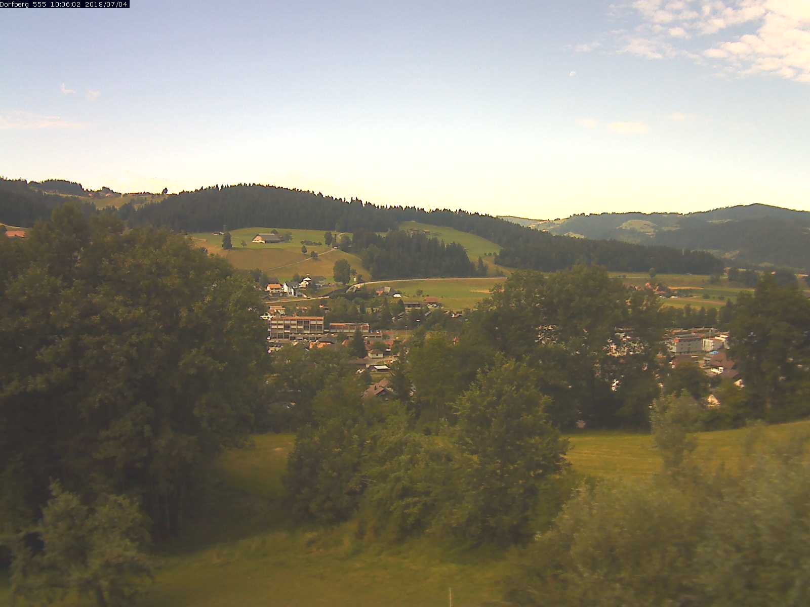 Webcam-Bild: Aussicht vom Dorfberg in Langnau 20180704-100601