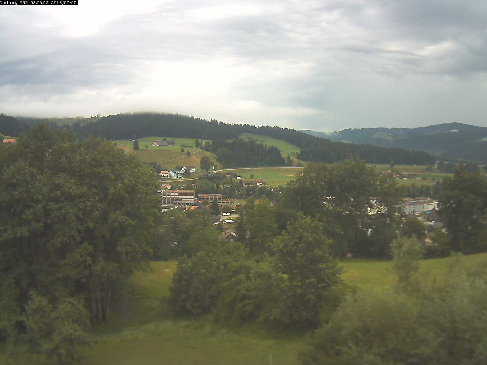 Webcam-Bild: Aussicht vom Dorfberg in Langnau 20180705-080601