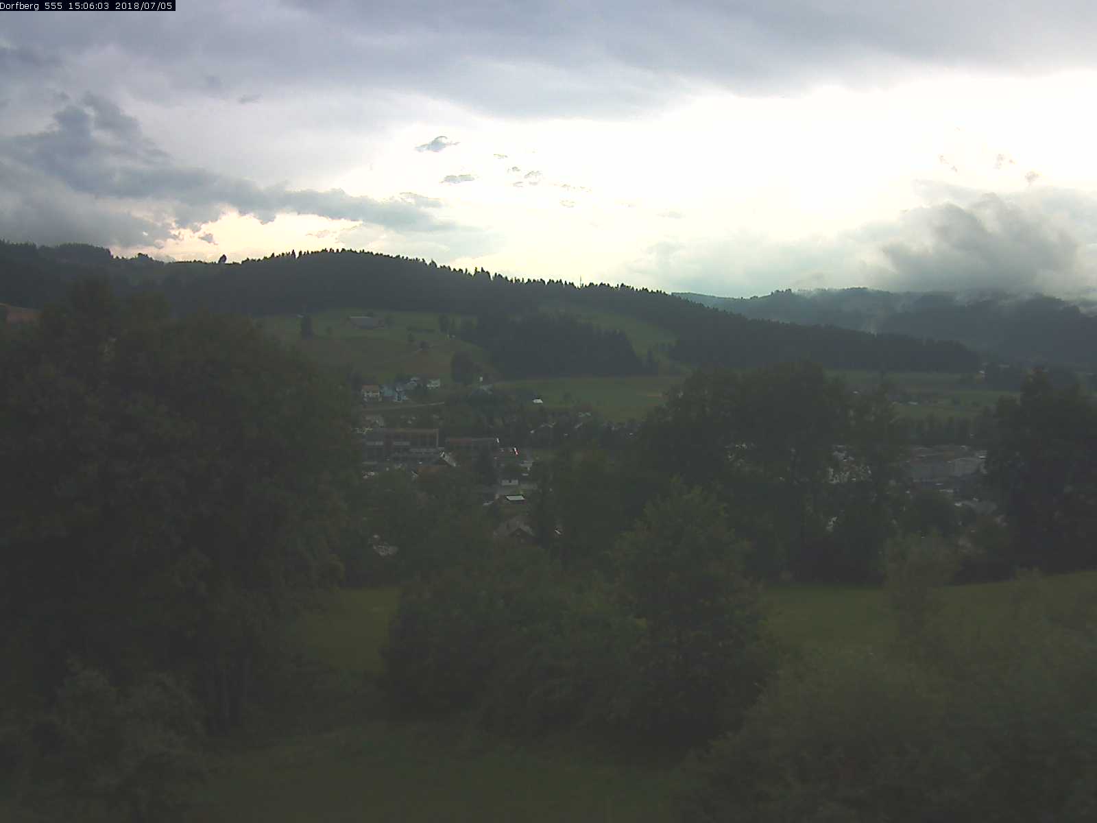 Webcam-Bild: Aussicht vom Dorfberg in Langnau 20180705-150601