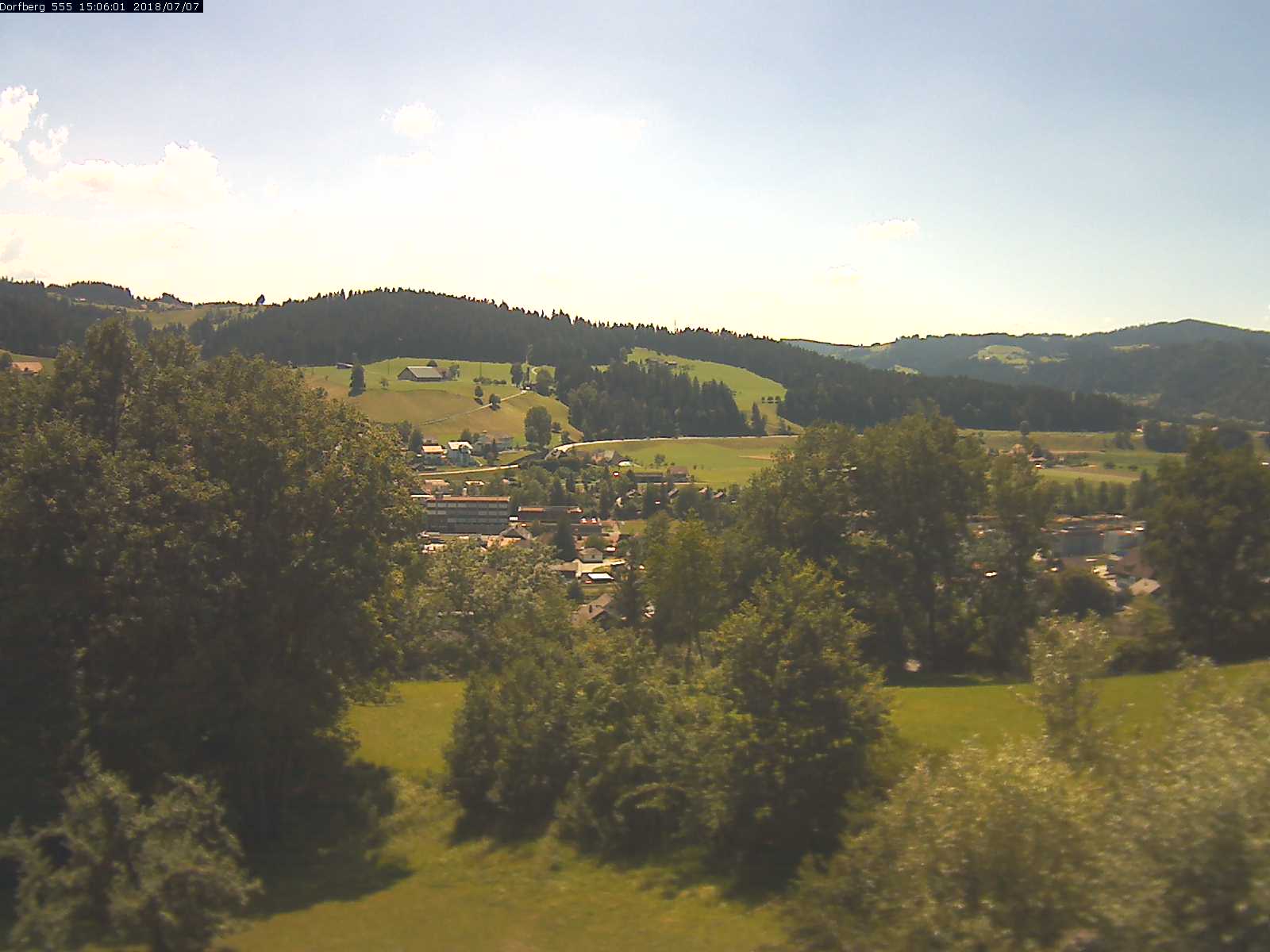 Webcam-Bild: Aussicht vom Dorfberg in Langnau 20180707-150601
