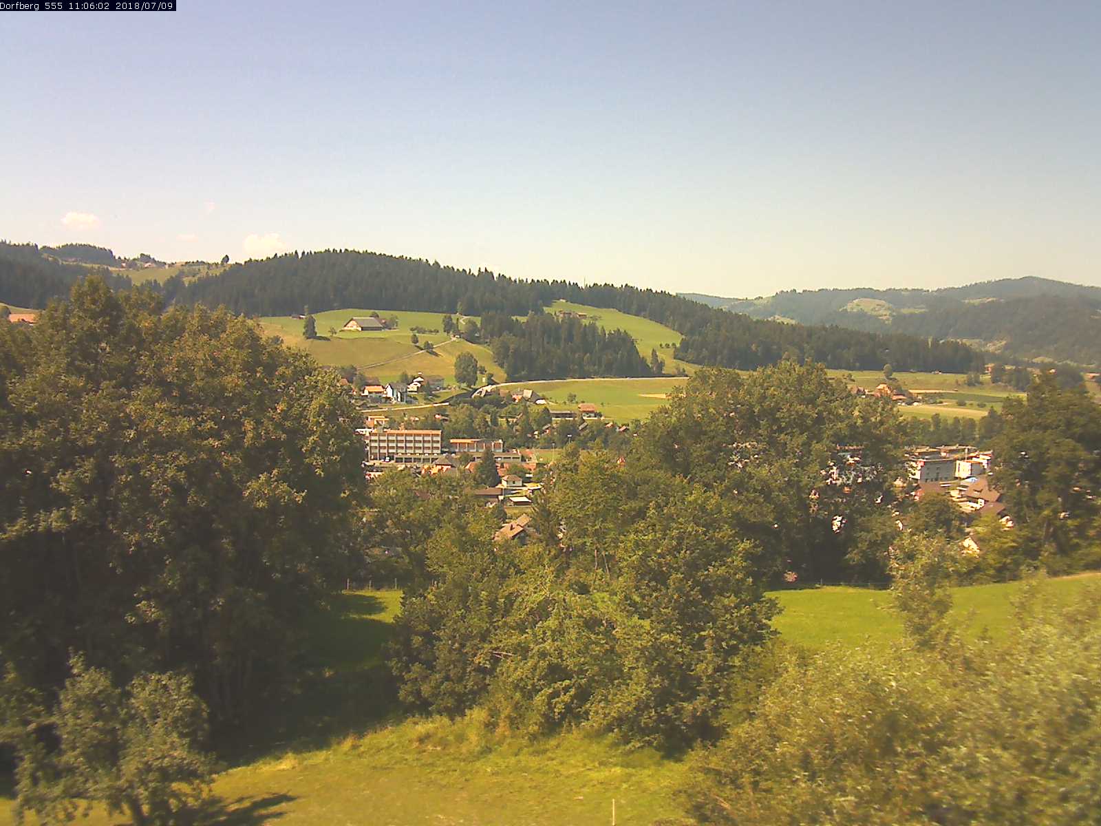 Webcam-Bild: Aussicht vom Dorfberg in Langnau 20180709-110601