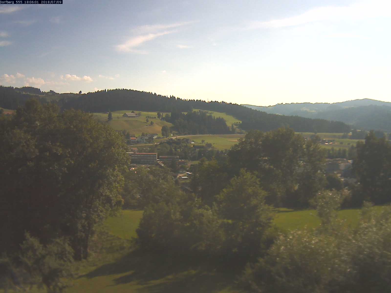 Webcam-Bild: Aussicht vom Dorfberg in Langnau 20180709-180601