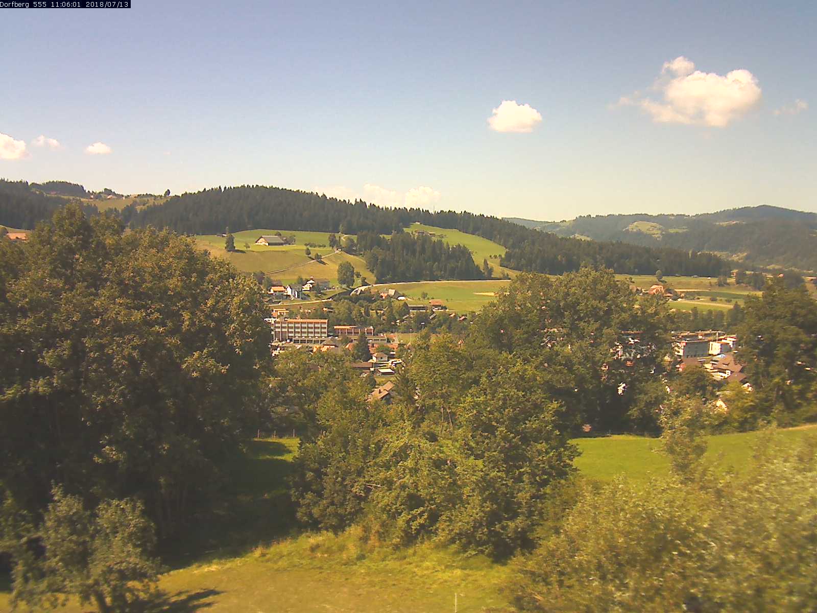 Webcam-Bild: Aussicht vom Dorfberg in Langnau 20180713-110601