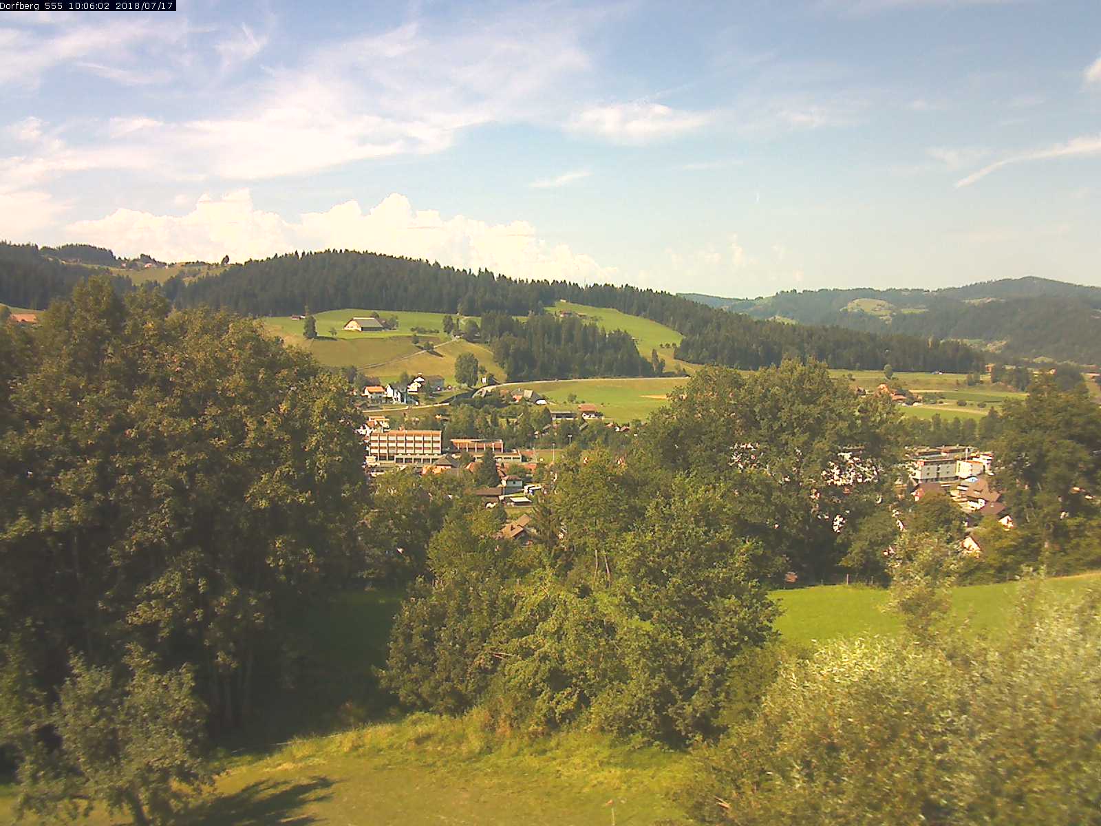Webcam-Bild: Aussicht vom Dorfberg in Langnau 20180717-100601