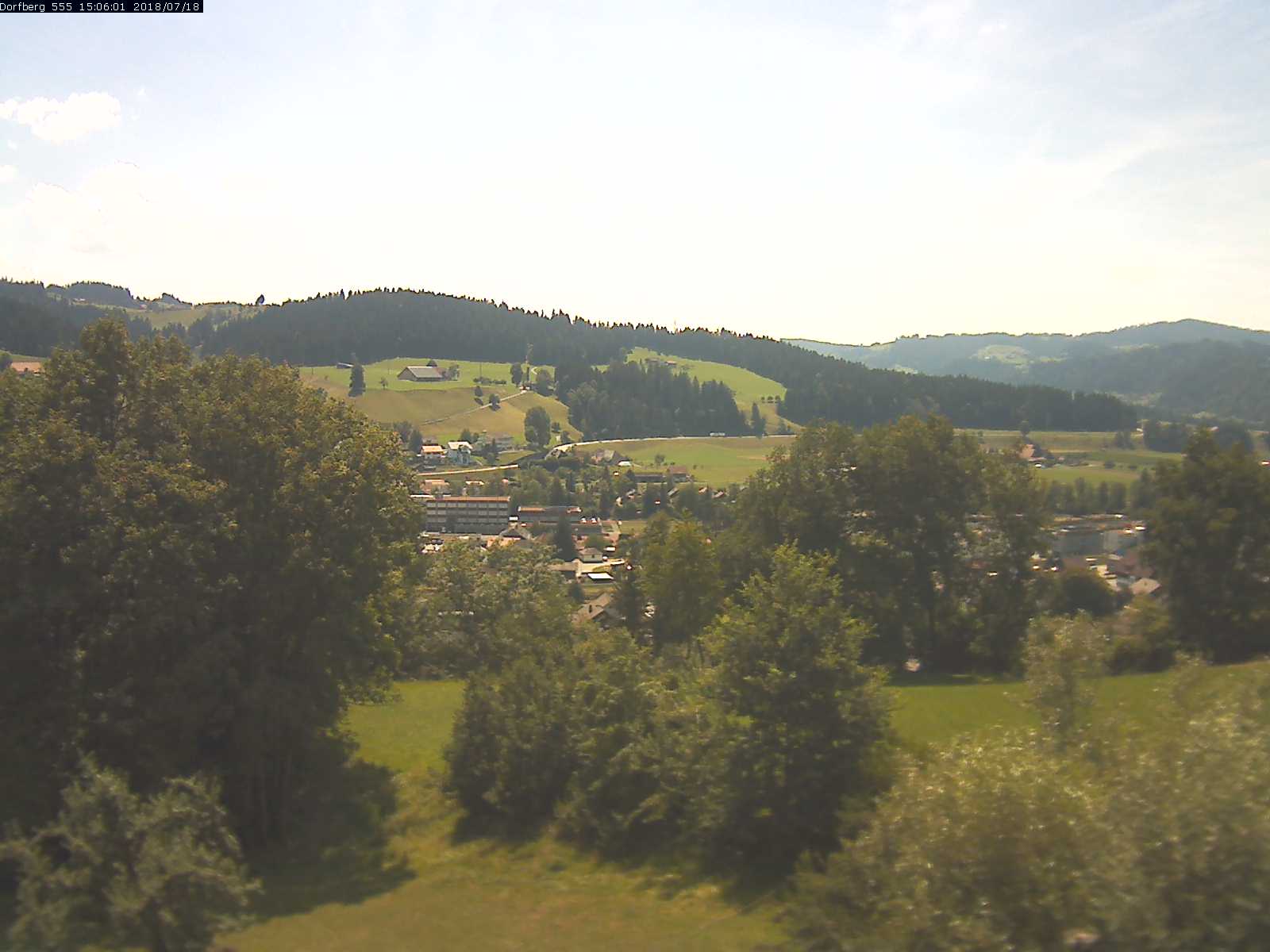 Webcam-Bild: Aussicht vom Dorfberg in Langnau 20180718-150601