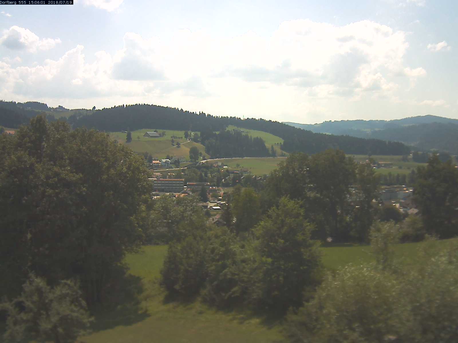 Webcam-Bild: Aussicht vom Dorfberg in Langnau 20180719-150601