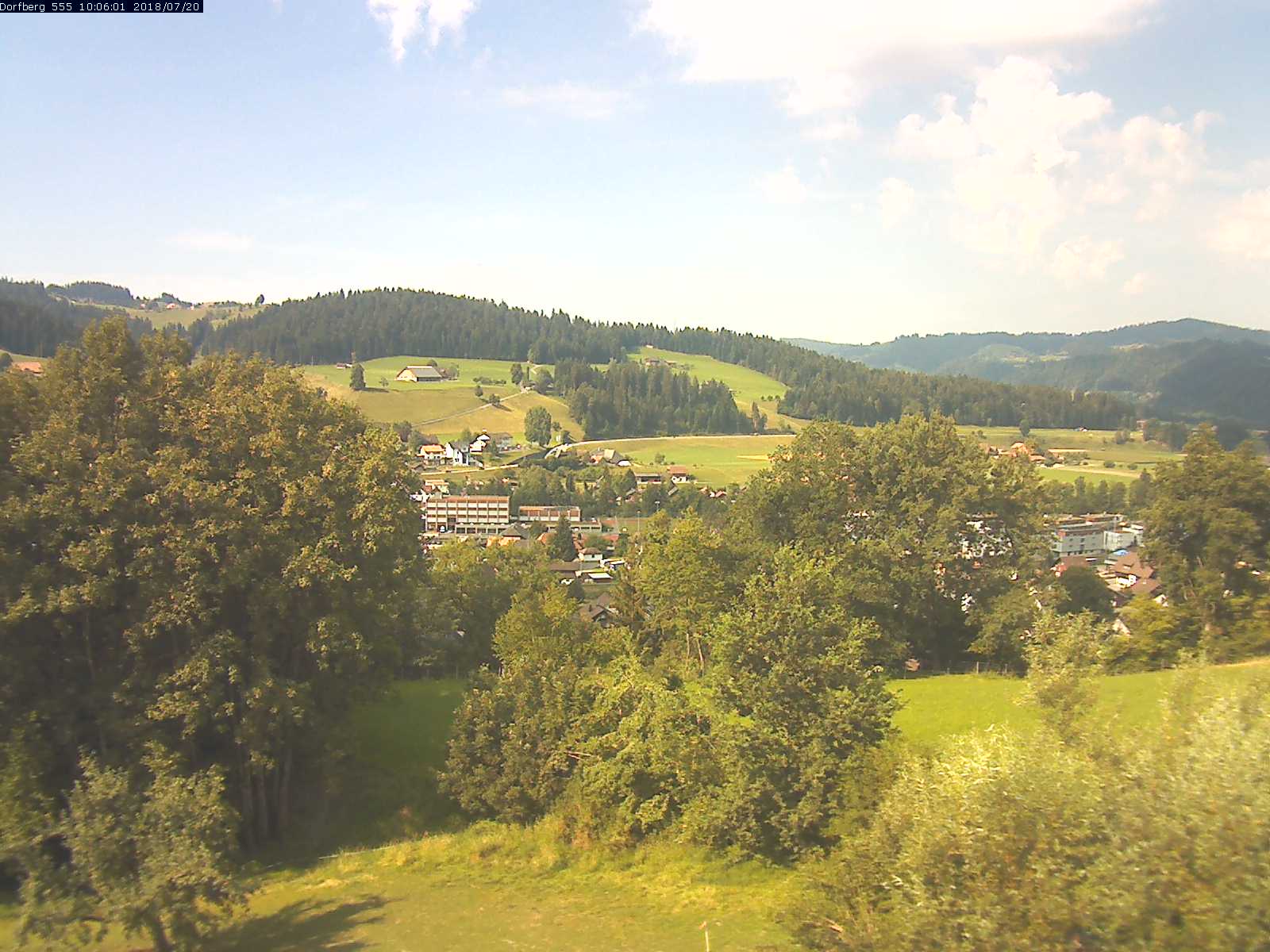 Webcam-Bild: Aussicht vom Dorfberg in Langnau 20180720-100601
