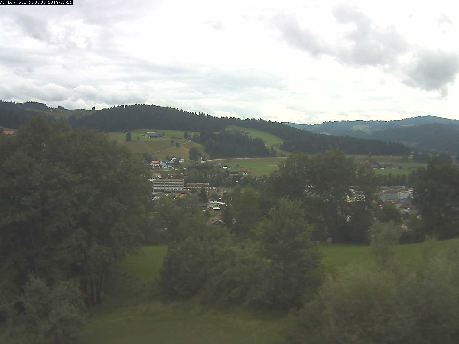 Webcam-Bild: Aussicht vom Dorfberg in Langnau 20180721-160601