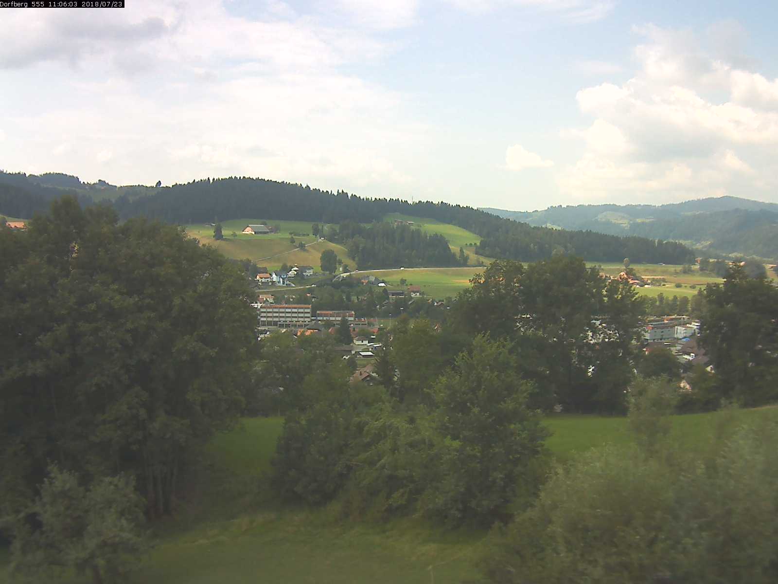 Webcam-Bild: Aussicht vom Dorfberg in Langnau 20180723-110602