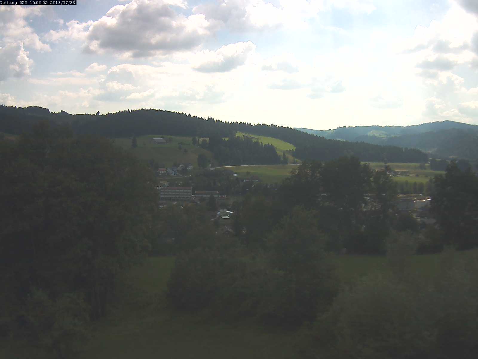Webcam-Bild: Aussicht vom Dorfberg in Langnau 20180723-160601