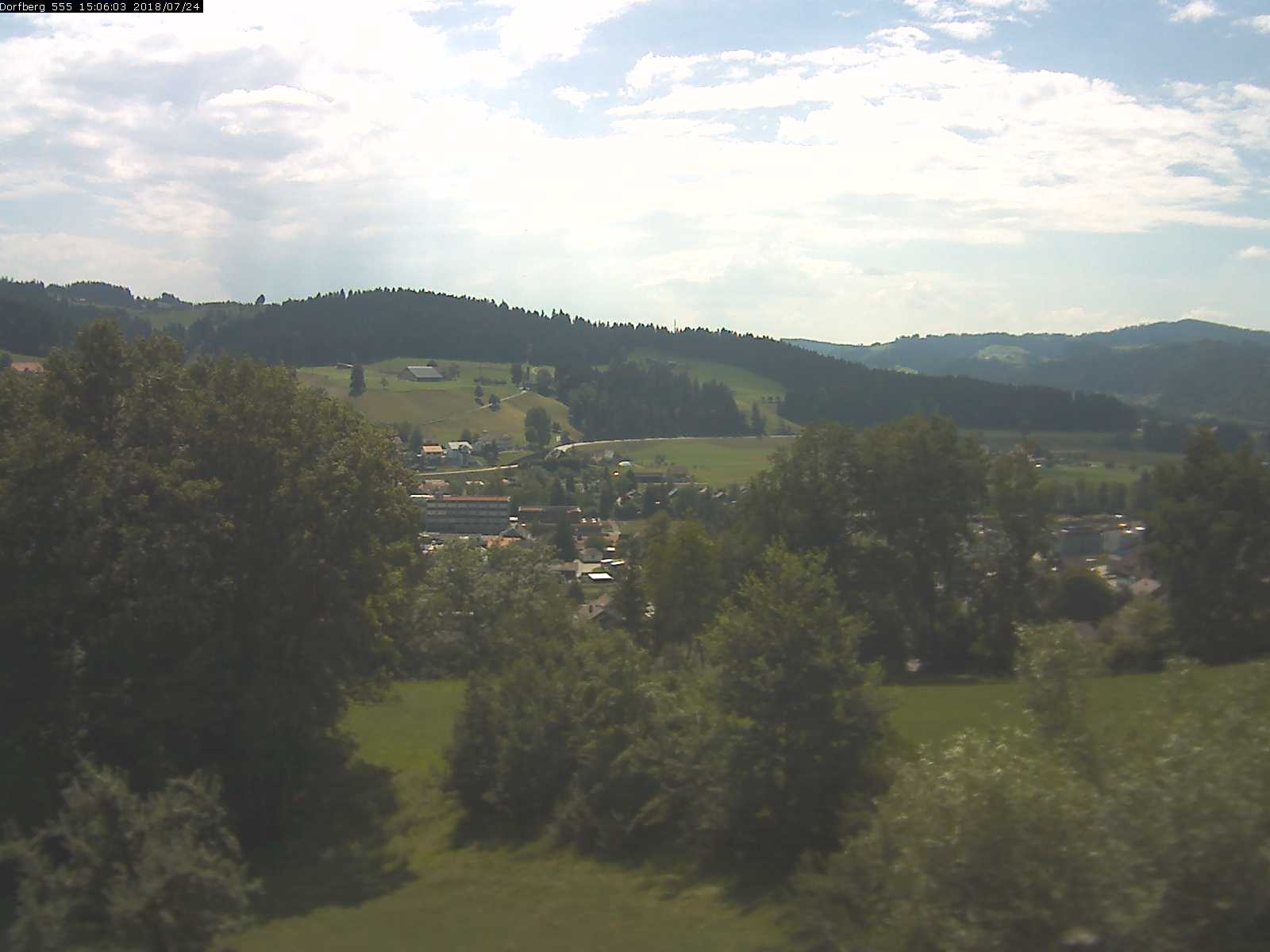 Webcam-Bild: Aussicht vom Dorfberg in Langnau 20180724-150601