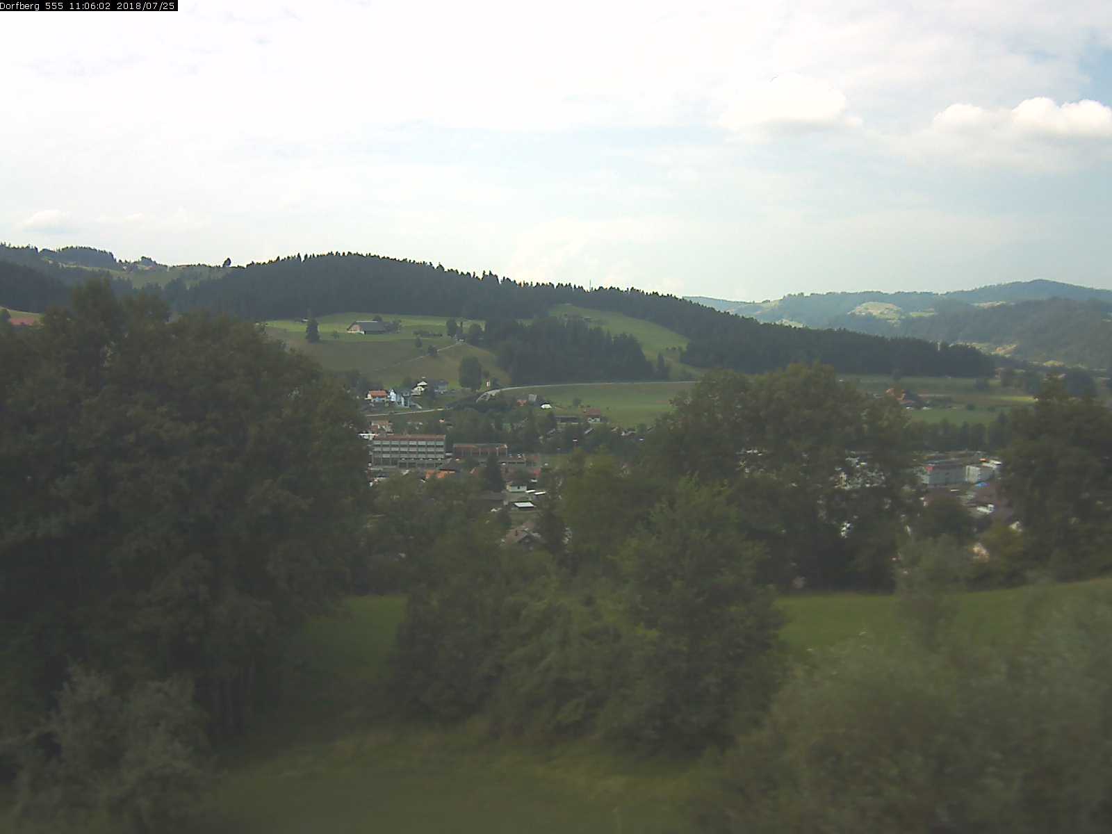 Webcam-Bild: Aussicht vom Dorfberg in Langnau 20180725-110601
