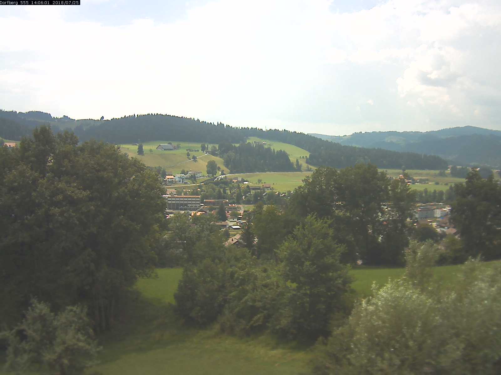 Webcam-Bild: Aussicht vom Dorfberg in Langnau 20180725-140601