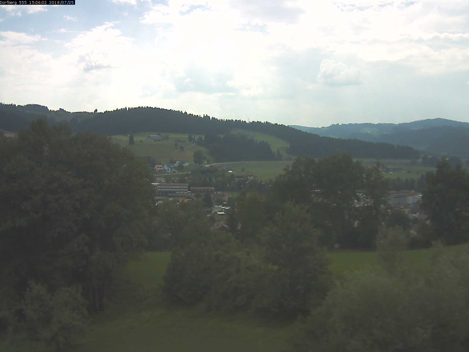 Webcam-Bild: Aussicht vom Dorfberg in Langnau 20180725-150601