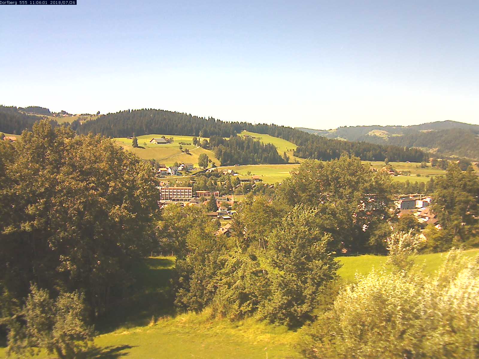 Webcam-Bild: Aussicht vom Dorfberg in Langnau 20180726-110601