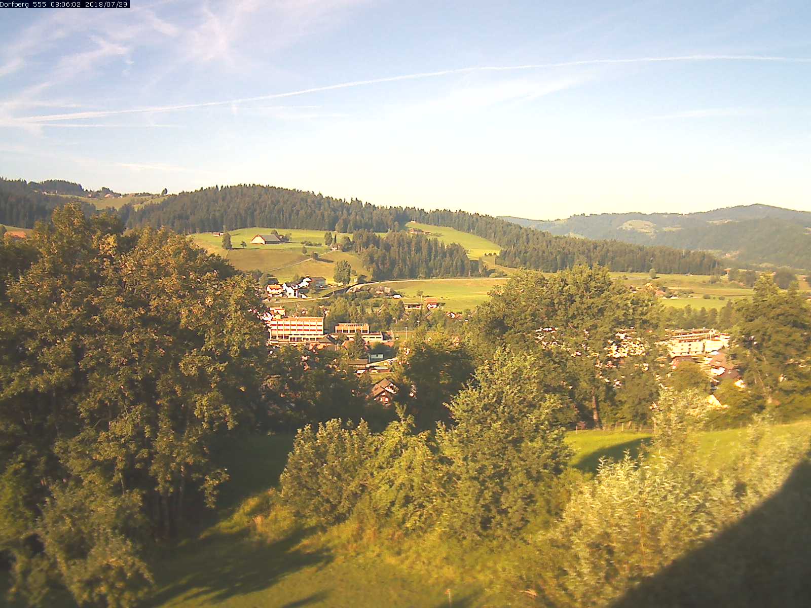 Webcam-Bild: Aussicht vom Dorfberg in Langnau 20180729-080601