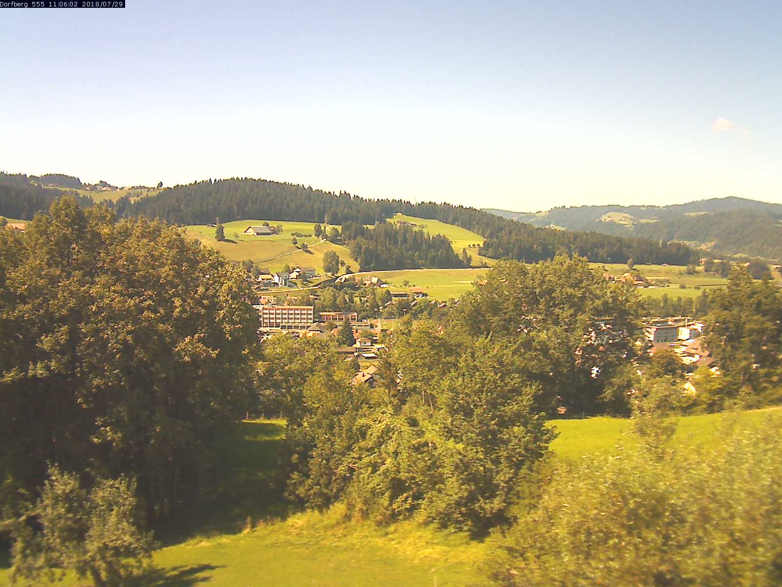 Webcam-Bild: Aussicht vom Dorfberg in Langnau 20180729-110601