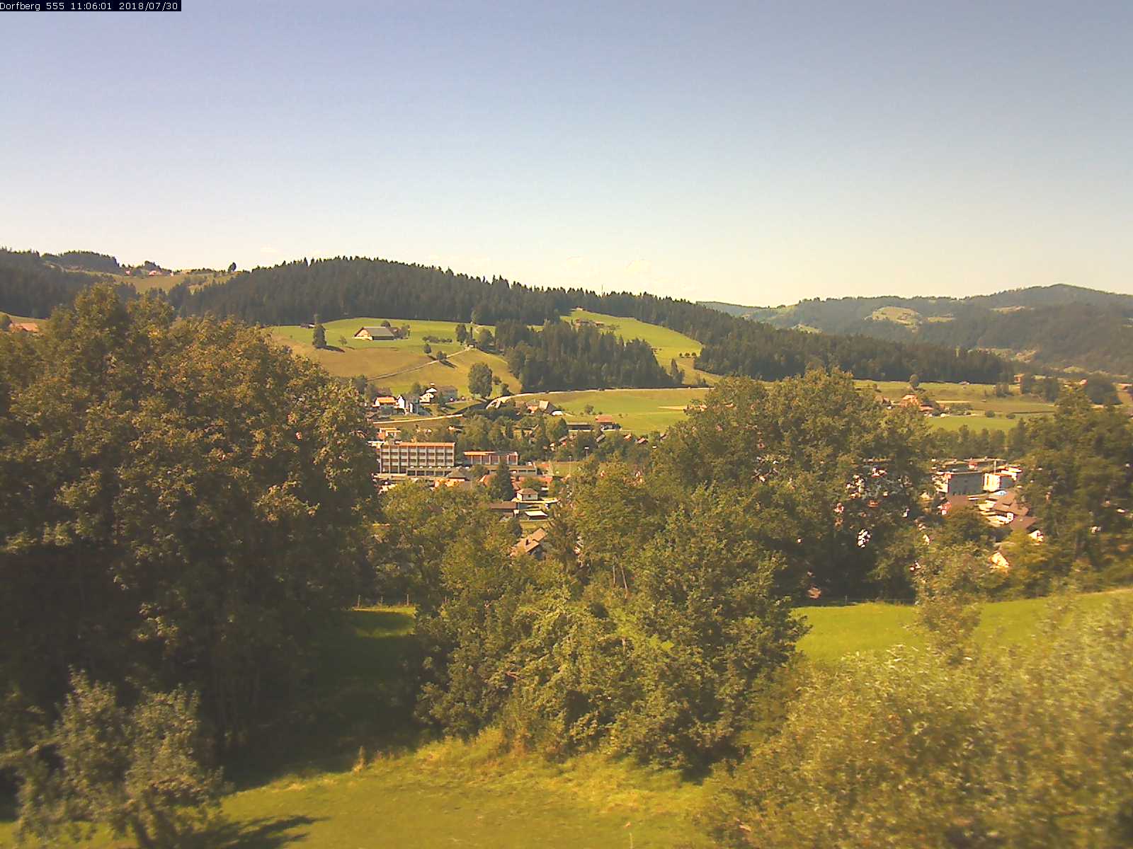 Webcam-Bild: Aussicht vom Dorfberg in Langnau 20180730-110601