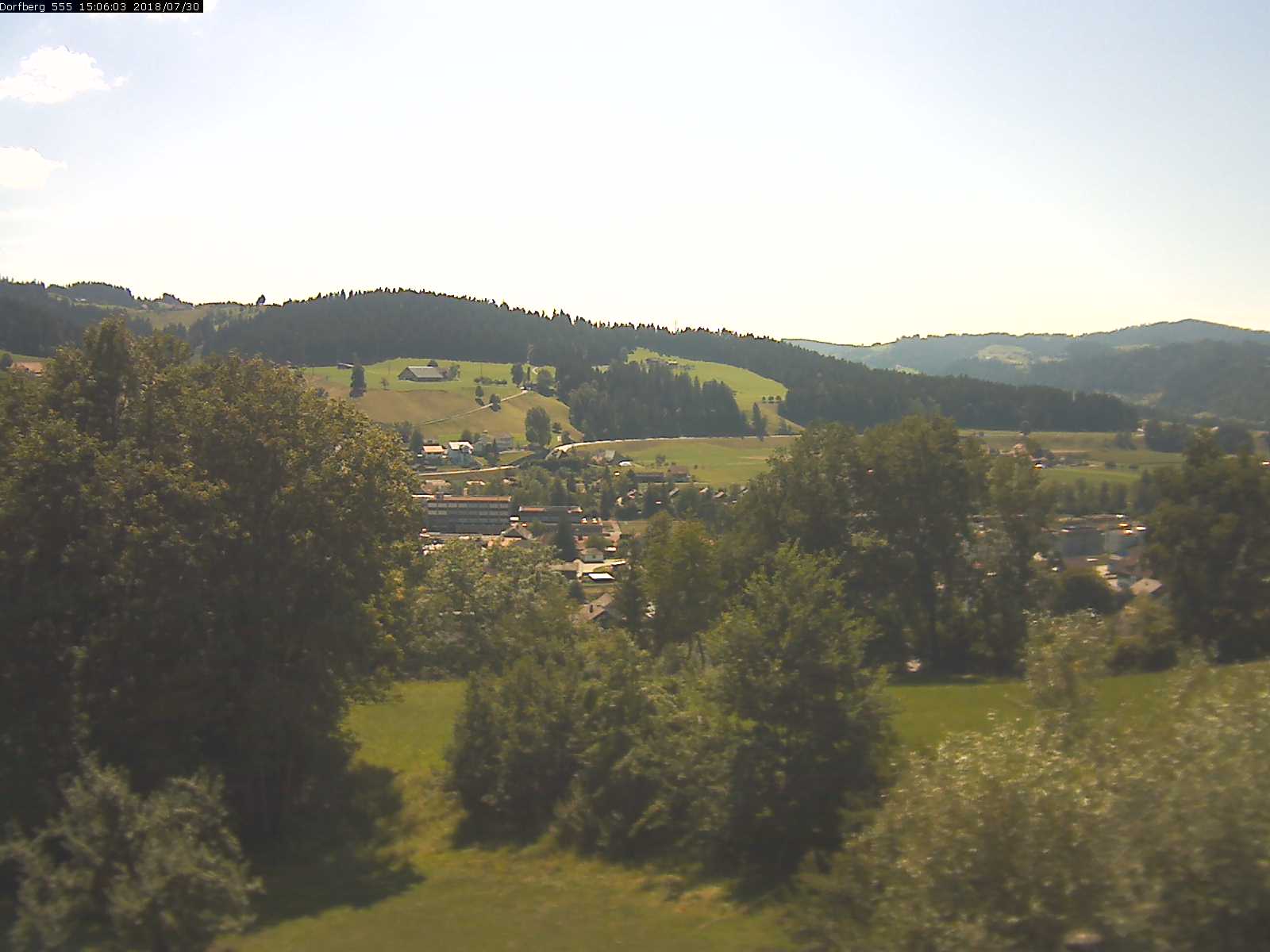 Webcam-Bild: Aussicht vom Dorfberg in Langnau 20180730-150601