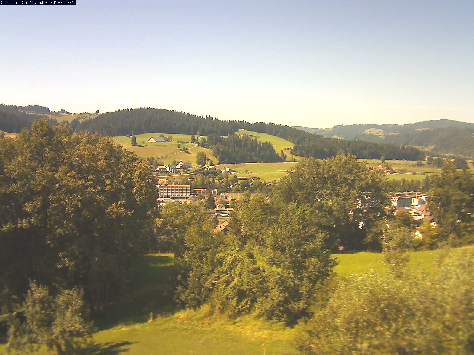 Webcam-Bild: Aussicht vom Dorfberg in Langnau 20180731-110601