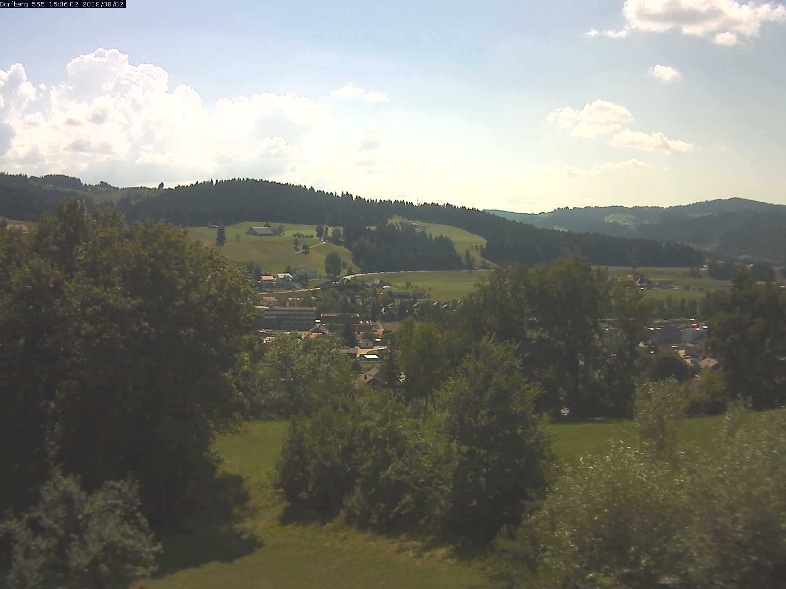 Webcam-Bild: Aussicht vom Dorfberg in Langnau 20180802-150601