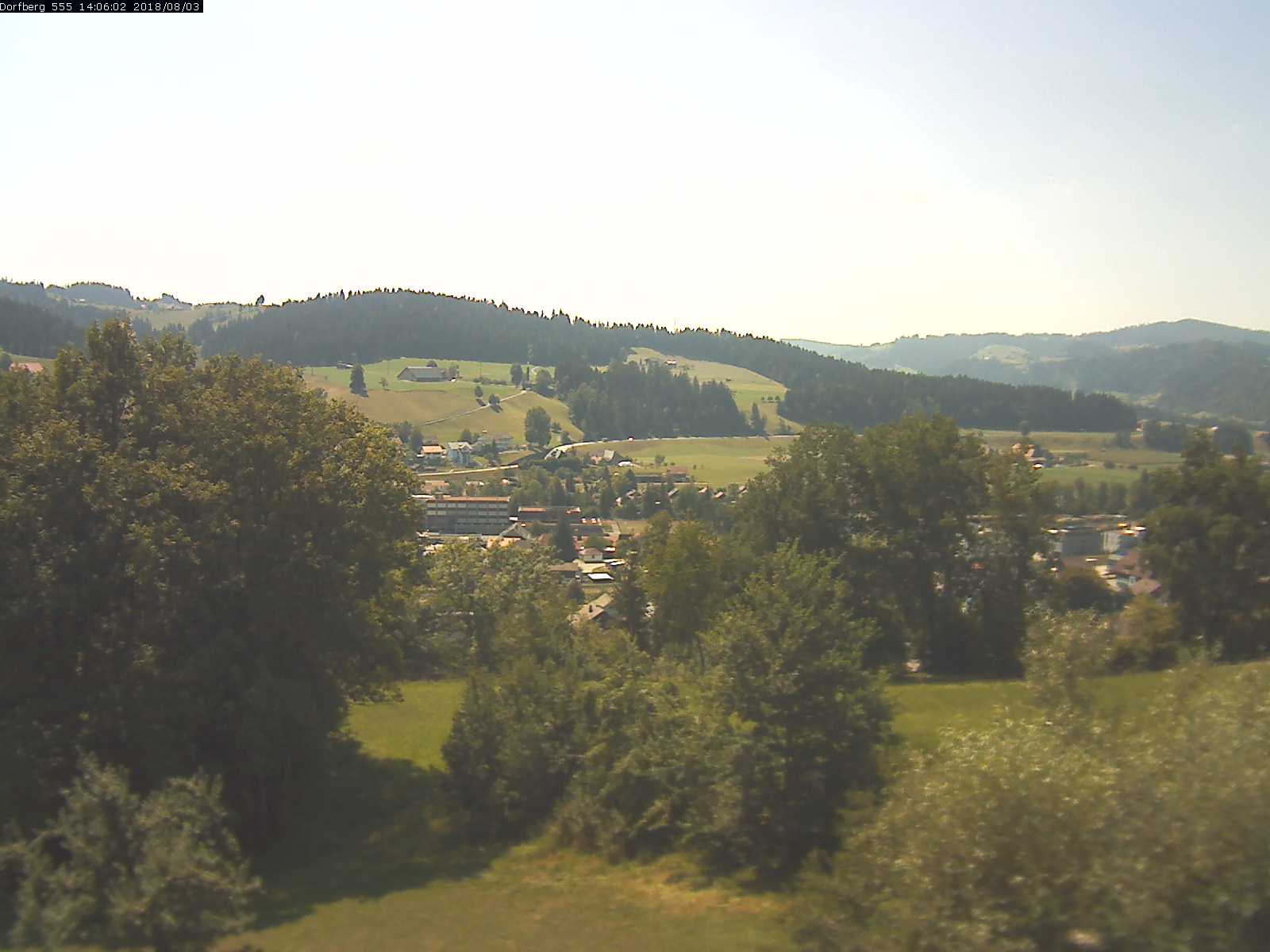 Webcam-Bild: Aussicht vom Dorfberg in Langnau 20180803-140601