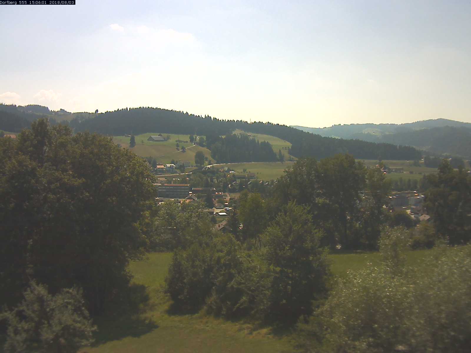 Webcam-Bild: Aussicht vom Dorfberg in Langnau 20180803-150601