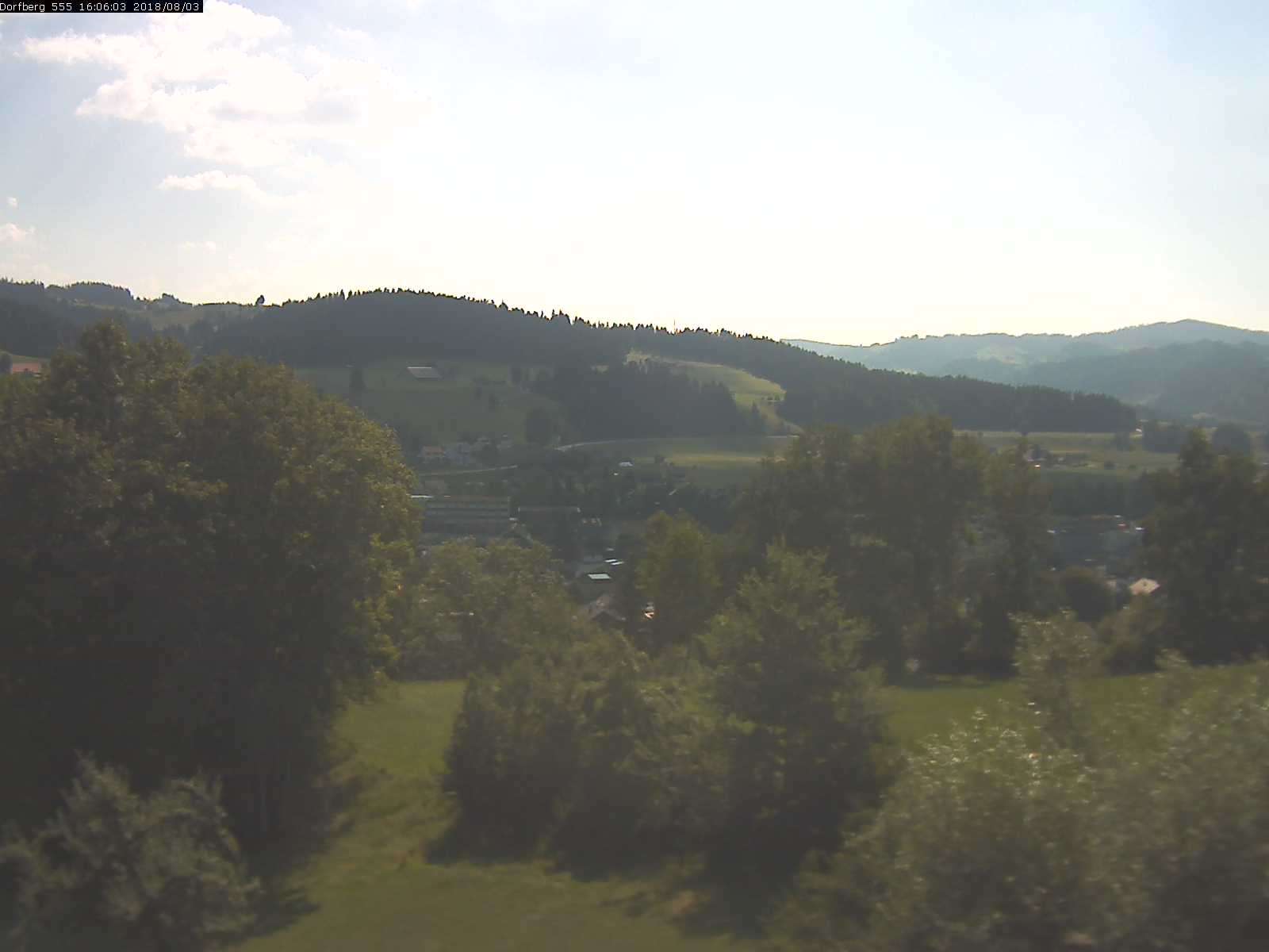 Webcam-Bild: Aussicht vom Dorfberg in Langnau 20180803-160601