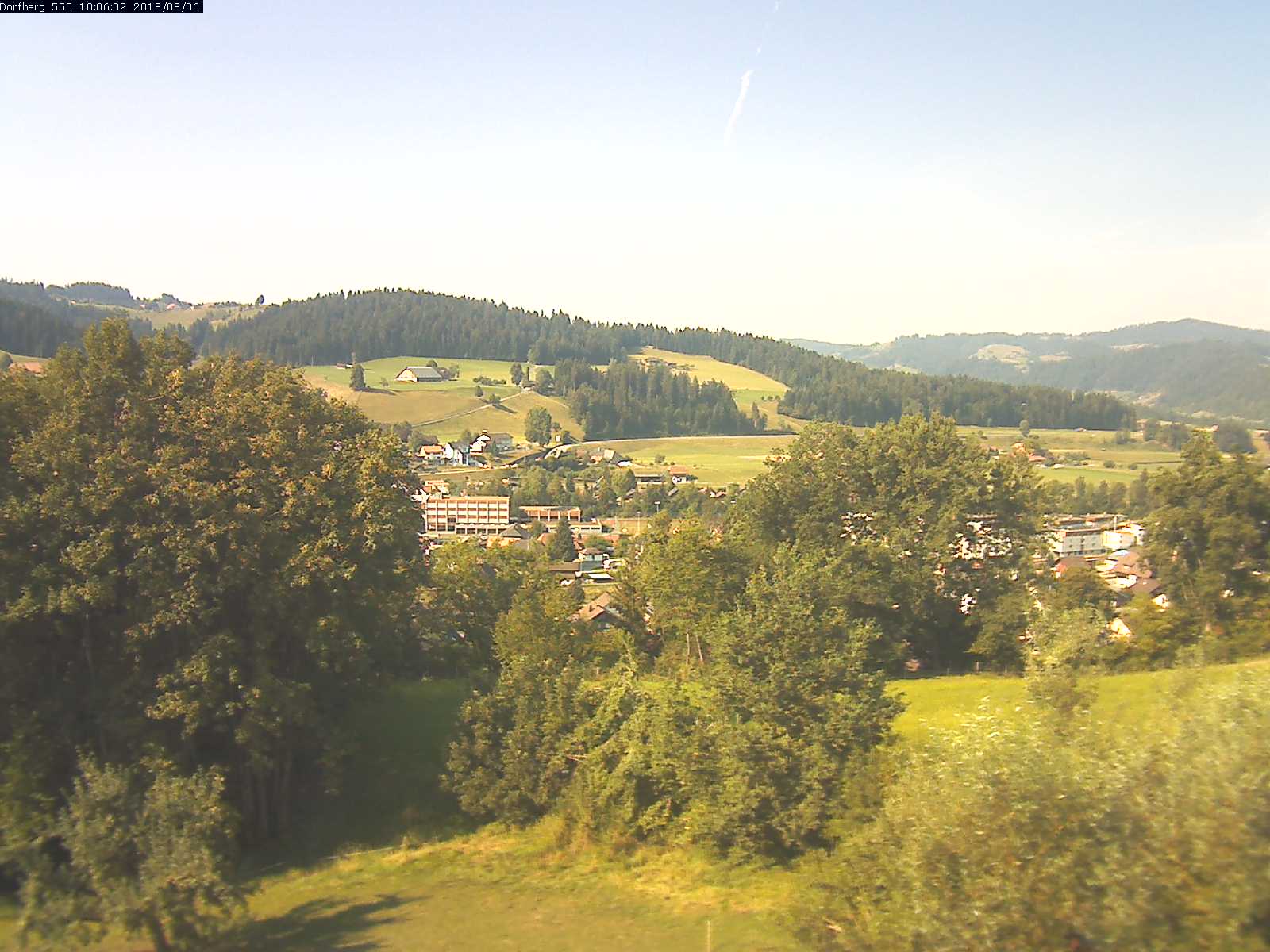Webcam-Bild: Aussicht vom Dorfberg in Langnau 20180806-100601