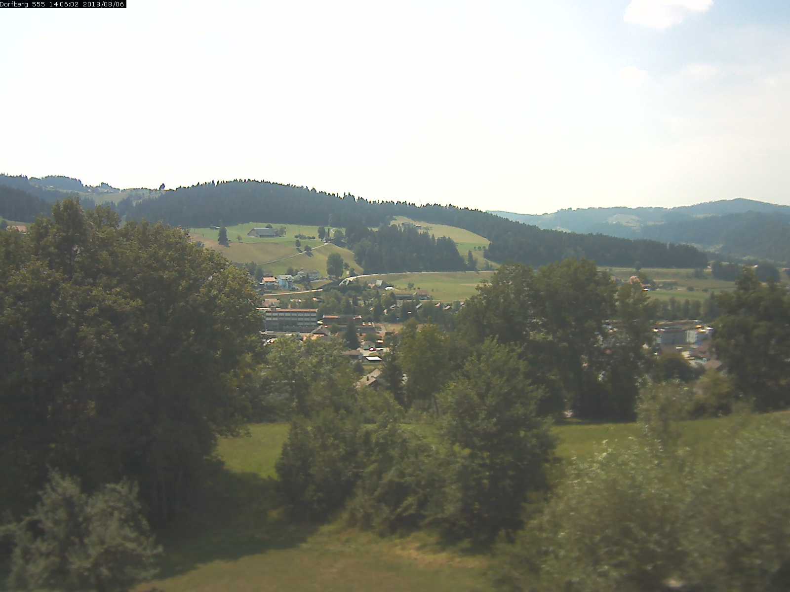 Webcam-Bild: Aussicht vom Dorfberg in Langnau 20180806-140601