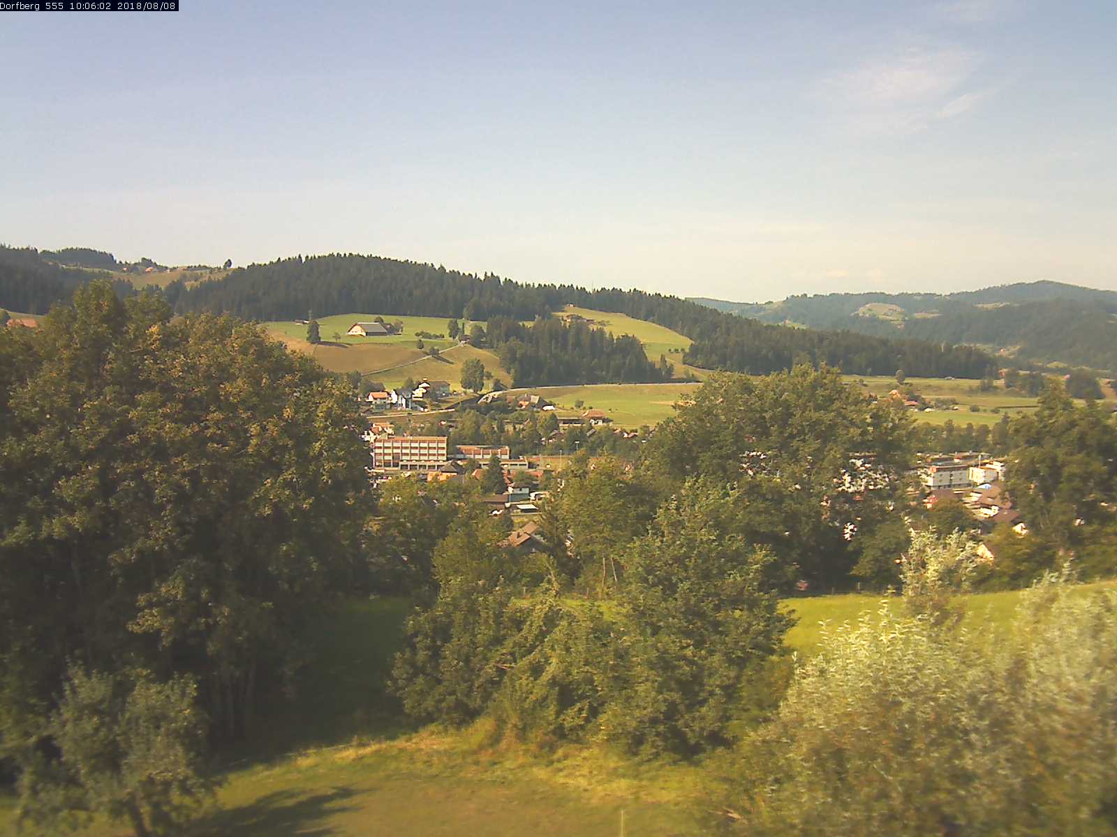 Webcam-Bild: Aussicht vom Dorfberg in Langnau 20180808-100601