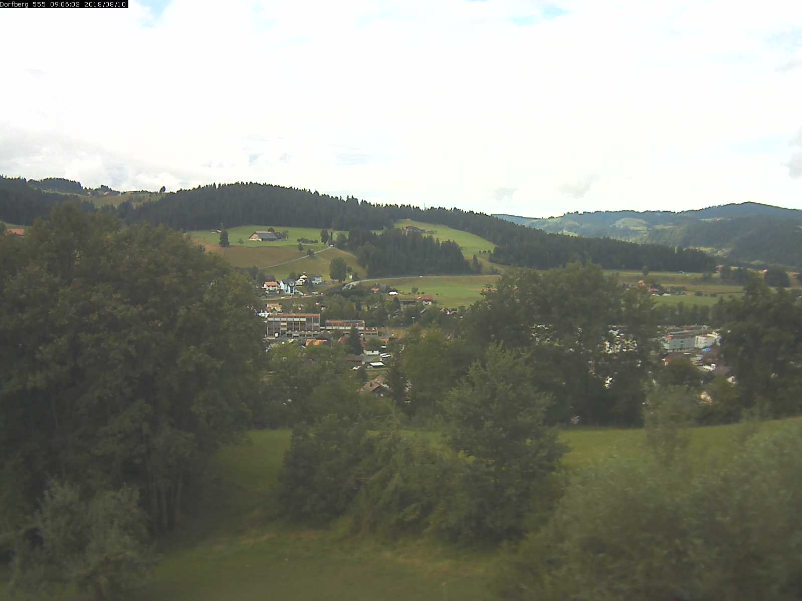 Webcam-Bild: Aussicht vom Dorfberg in Langnau 20180810-090601